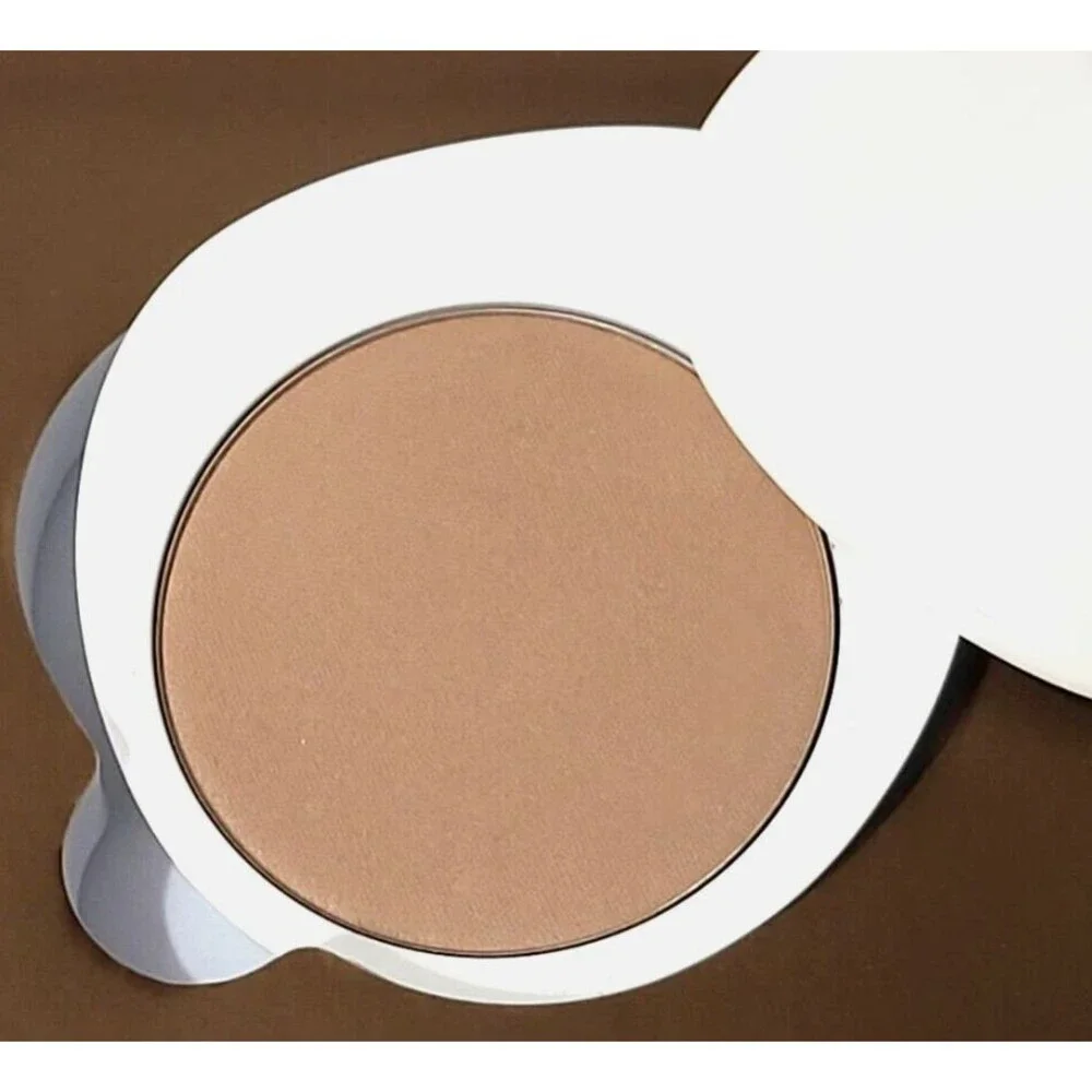 Lilah b Flawless Finish Foundation ~ b pure ~ 0.28 oz / 8 g ~ New In Box Sealed